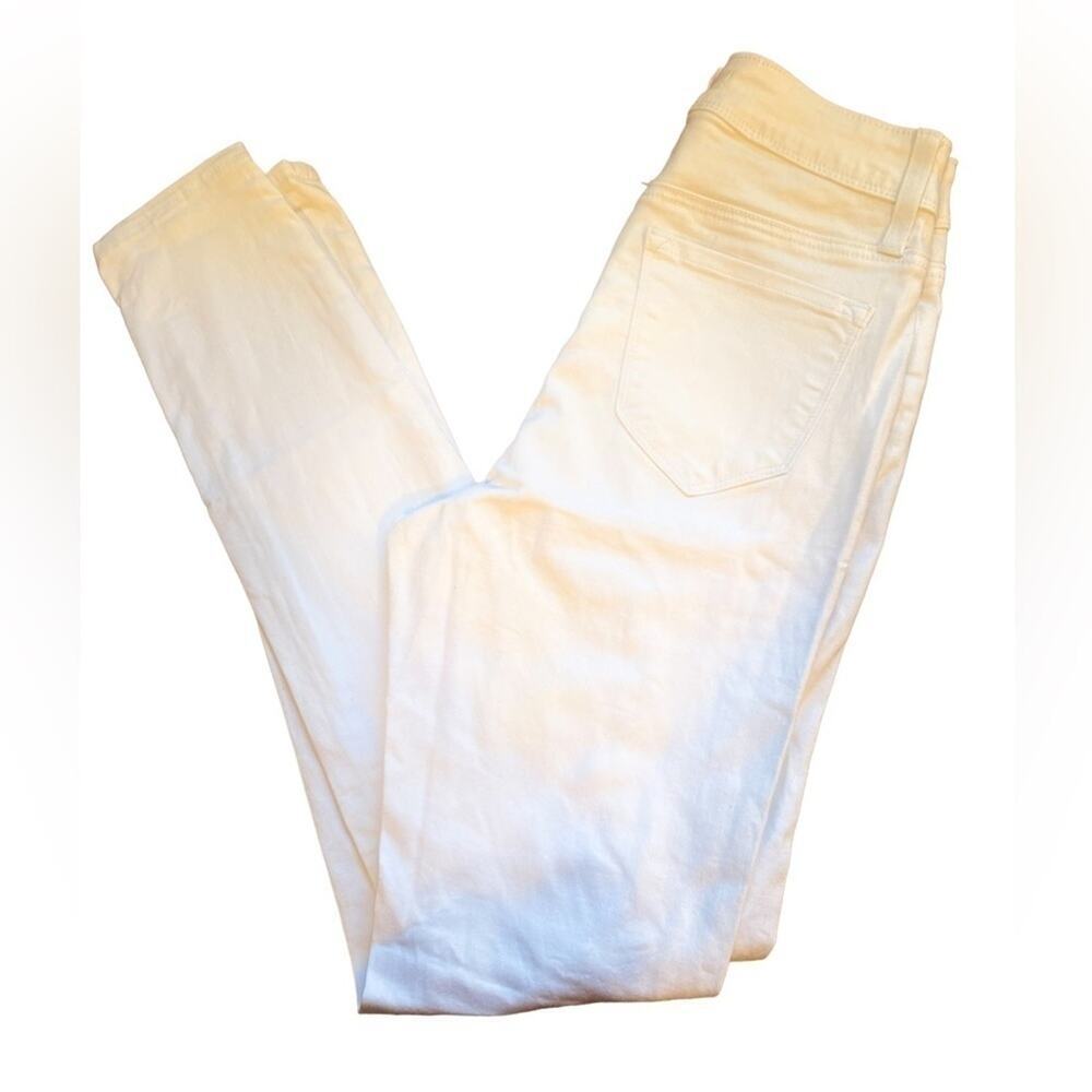Hammer High Rise Button Fly Distressed Skinny Jeans - White Size 9